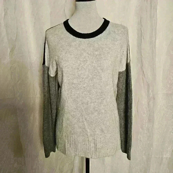 Black and White Long Sleeve Oversized Sweater - Picture 1 of 4
